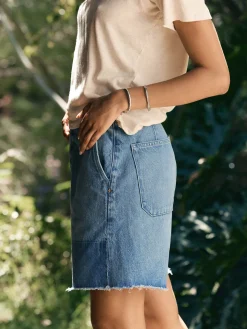 Women Imogene + Willie Pants & Shorts*clarke washed denim cutoff short