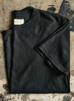 Imogene + Willie T-Shirts*classic knit faded black crew