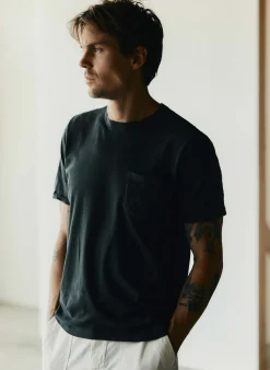 Imogene + Willie T-Shirts*faded black knit pocket tee